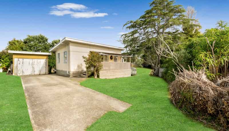 1A Fourth View Avenue, Beachlands