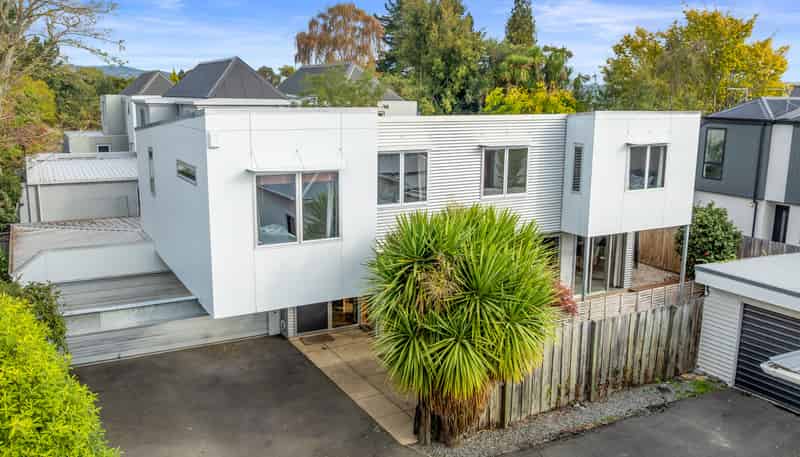 17A Brockworth Place, Riccarton