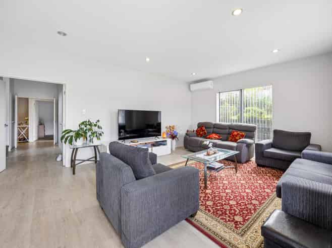 15 San Marino Drive, Henderson