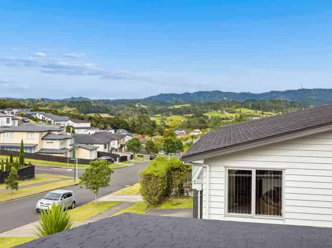 15 San Marino Drive, Henderson