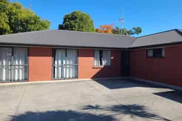 10B Liston Crescent, Hillcrest