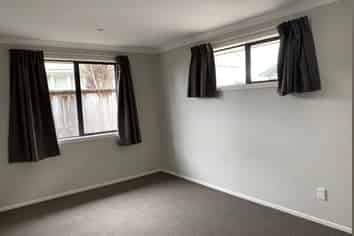 10B Liston Crescent, Hillcrest