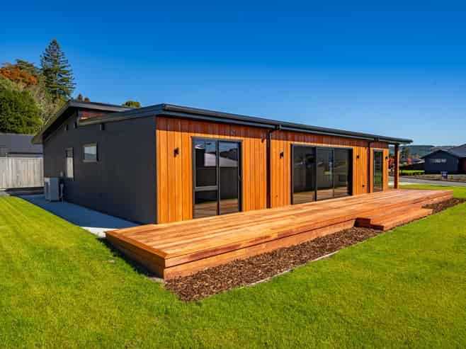 3 Louden Place, Wakefield