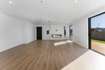 3 Louden Place, Wakefield