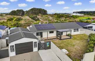 29 Matakane Street, Waitarere Beach