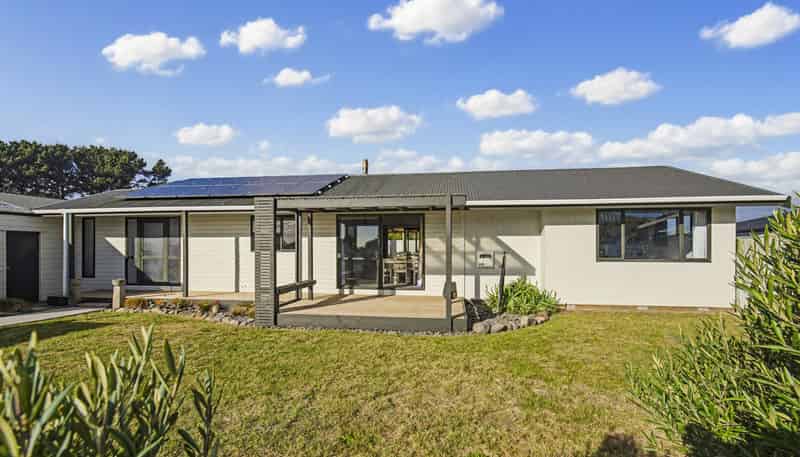 29 Matakane Street, Waitarere Beach