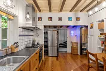 23 St Michaels Crescent, Kelburn