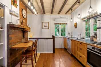 23 St Michaels Crescent, Kelburn