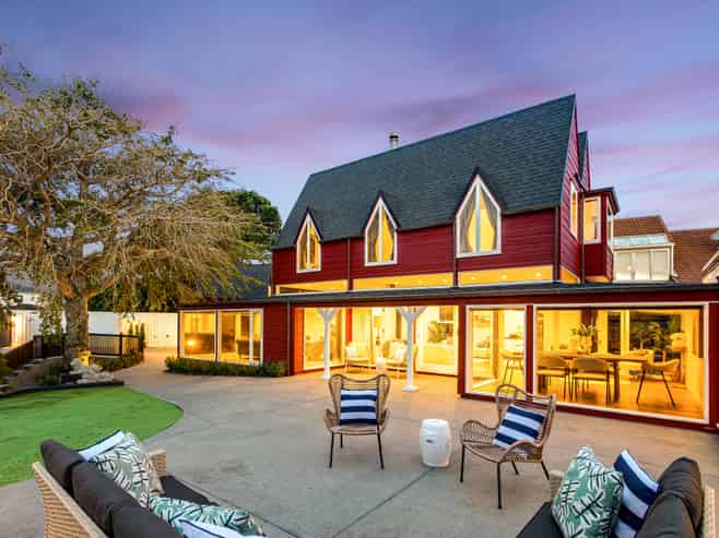 64 Kings Crescent, Hutt Central