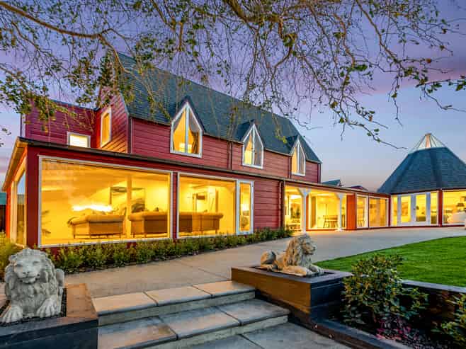 64 Kings Crescent, Hutt Central