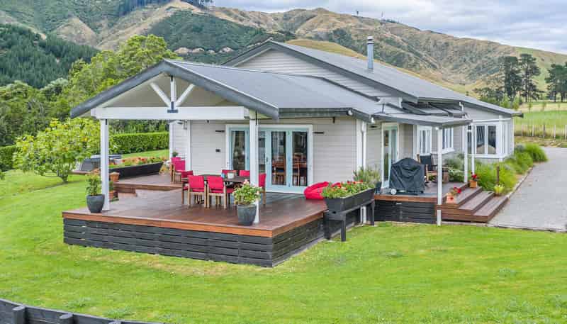 245 Wallace Road, Levin