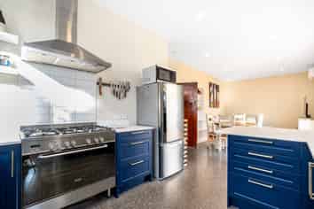 134 Onepu Road, Lyall Bay