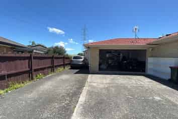 14 Hawkley Close, Flat Bush