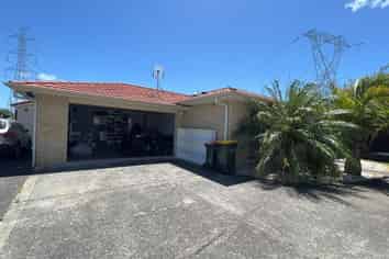 14 Hawkley Close, Flat Bush