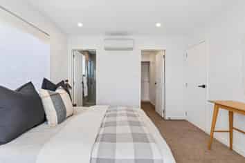 49B Northboro Road, Belmont