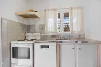 84 Barrys Road, Glendene