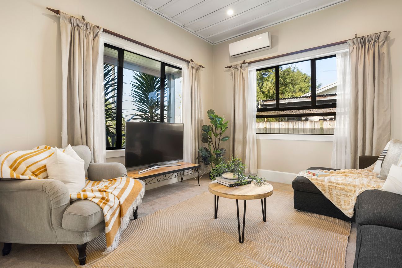 Super cute with room to add value! - Vista 5