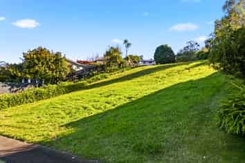 100 Wakeman Road, Acacia Bay