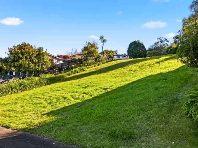 100 Wakeman Road, Acacia Bay