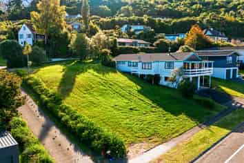 100 Wakeman Road, Acacia Bay