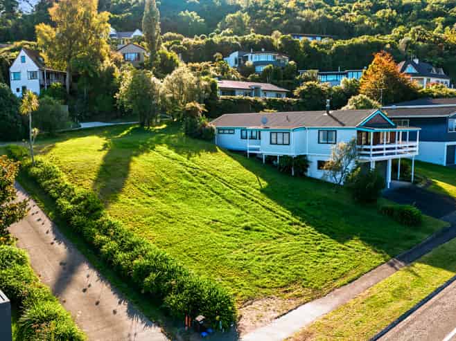 100 Wakeman Road, Acacia Bay