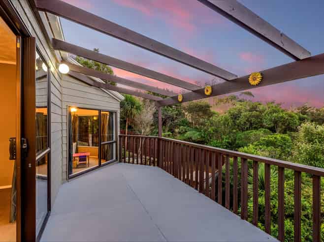 99 Discovery Drive, Whitby