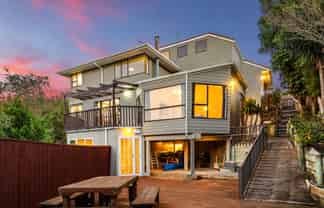 99 Discovery Drive, Whitby