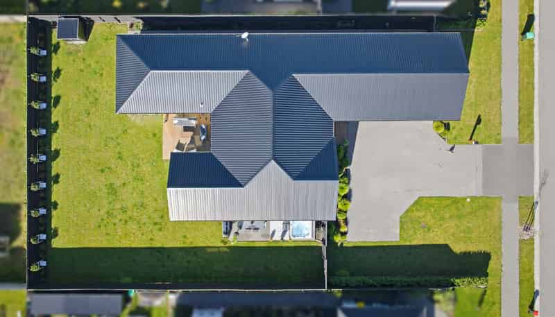 19 Suffolk Drive, KIRWEE