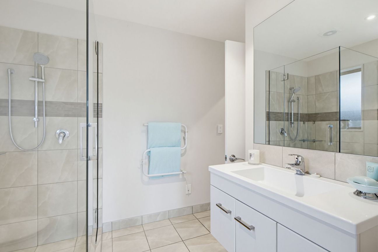 Two bedroom delight - light, bright, just right! – pohled 3