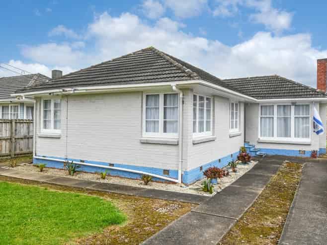 94 Hills Road, Otara