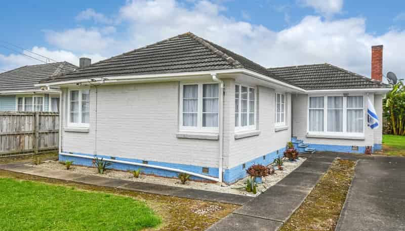 94 Hills Road, Otara