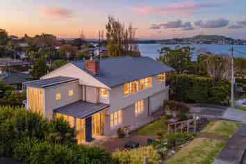 2 Lilac Grove, Hillsborough