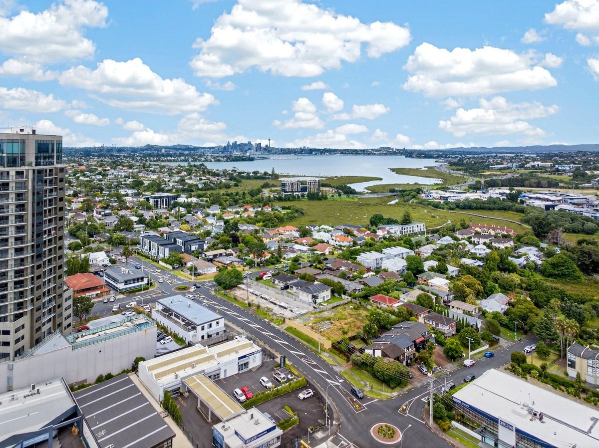Corner profile Takapuna office with expansive deck - Ansicht 2