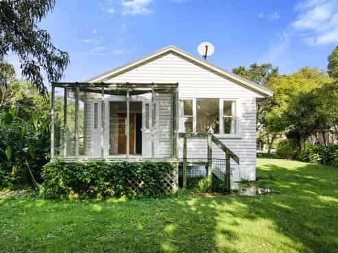 5A Whitehouse Road, Titahi Bay