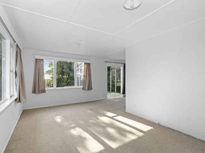 5A Whitehouse Road, Titahi Bay