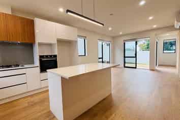 21E Putini Road, Mangere Bridge