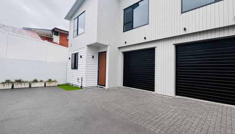 21E Putini Road, Mangere Bridge