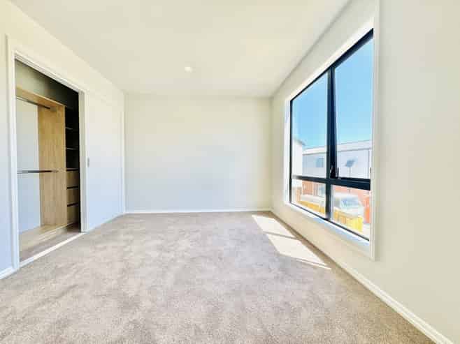 5/287 Massey Road, Mangere East