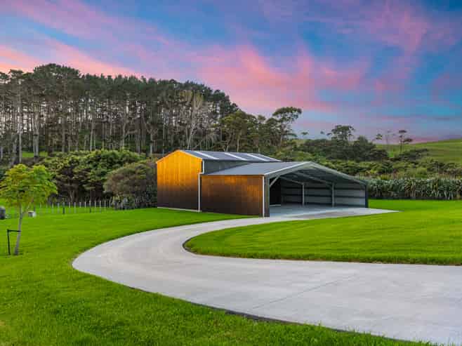 121 Valley Road, Waimauku