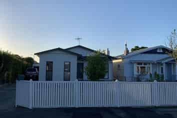 146 Nelson Crescent, Napier South