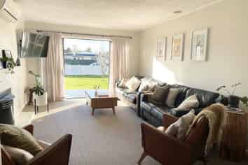 146 Nelson Crescent, Napier South