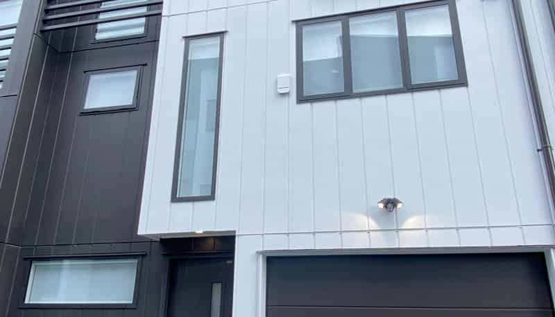 14/12 Onewa Road, Northcote