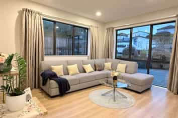 92 Colonial Drive, Millwater