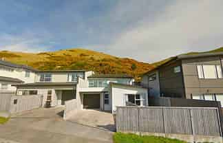 19b Comber Place, Johnsonville