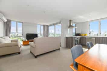 401/1 Rose Garden Lane, Albany