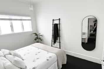 2/24c West End Road, Herne Bay