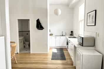 2/24c West End Road, Herne Bay