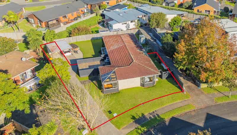 1/17 Hedge Row, Sunnyhills