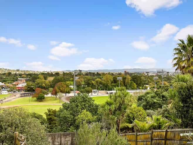 18 Old Mill Road, Grey Lynn