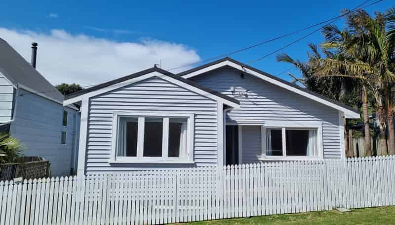 98 Muri Road, Pukerua Bay